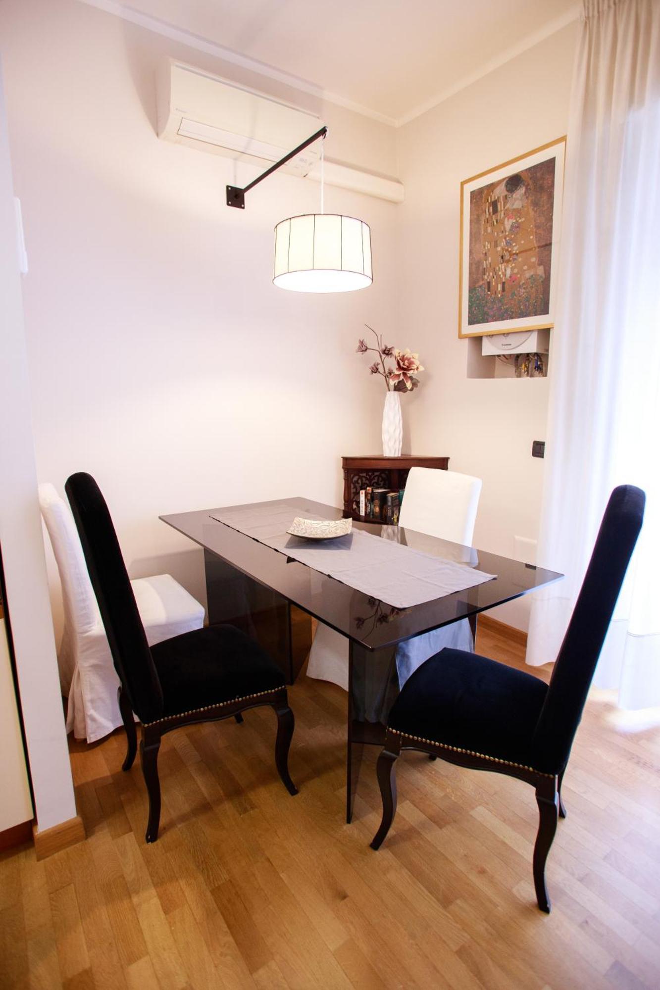 Sofia House With Private Parking Apartment เจนัว ภายนอก รูปภาพ