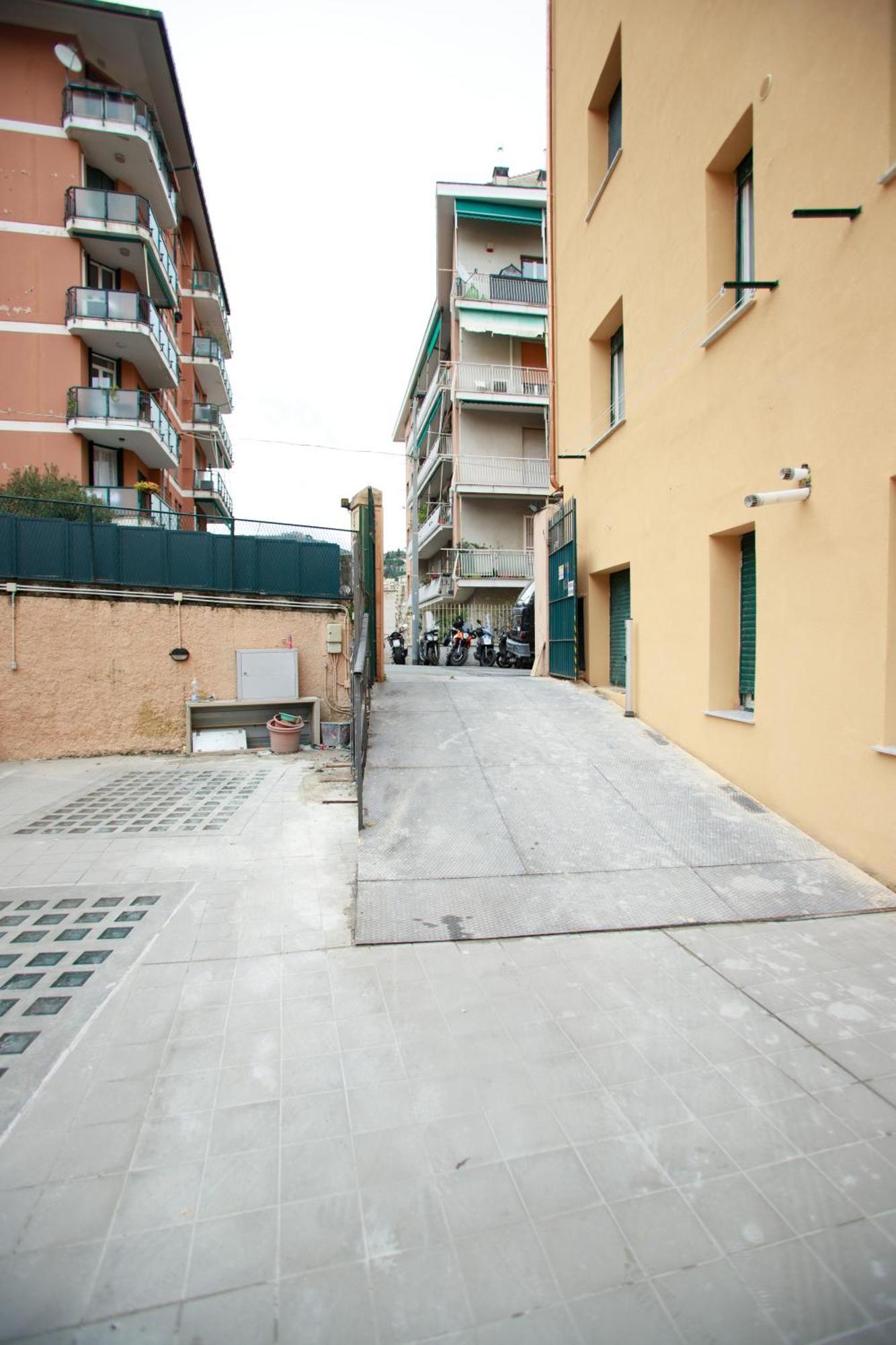Sofia House With Private Parking Apartment เจนัว ภายนอก รูปภาพ